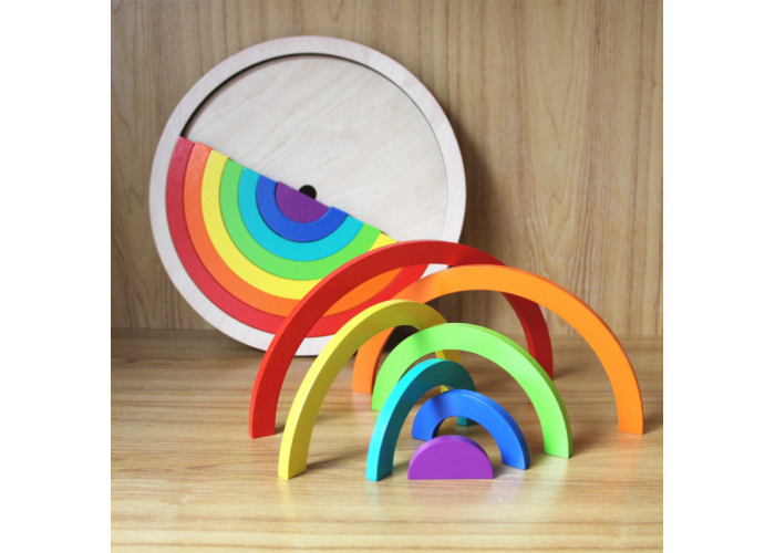 Wooden rainbow puzzle