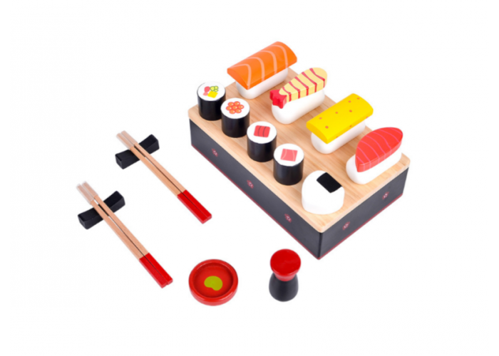 Wooden magnetic sushi box