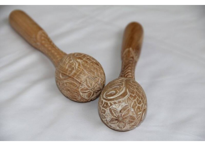 Wooden carved shakers