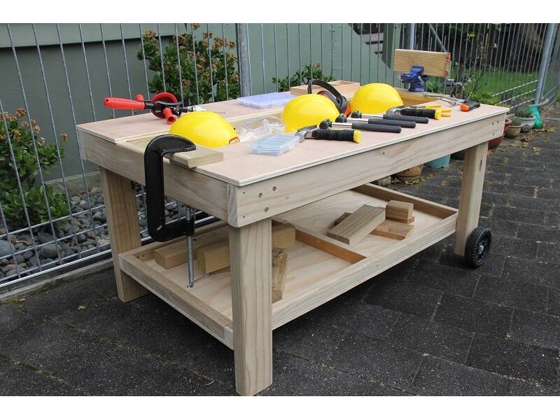 Carpentry table