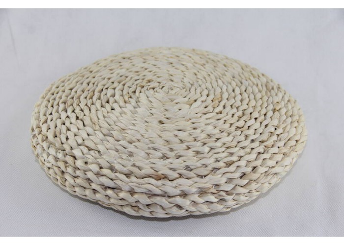 Corn husk cushion with cotton filling 30cm